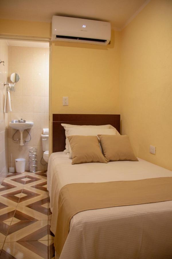 Casa 3 Torres En El Barrio Santiago, Centro. Villa Mérida Buitenkant foto